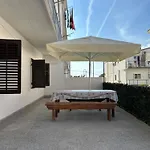 Two Stars Appartement *