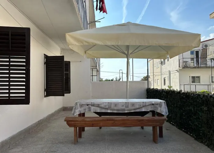 Two Stars Apartament *